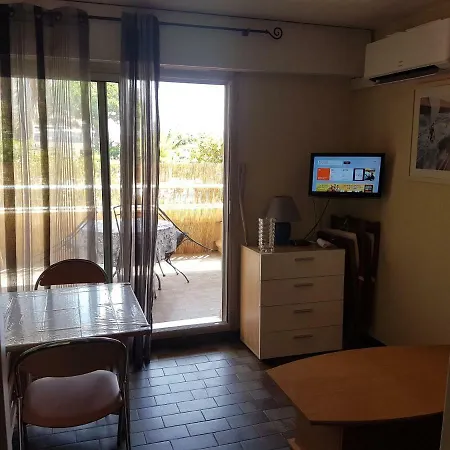 Studio Tout Equipe Port De Apartment Hyeres